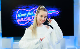 Eurovizinę dainą 15min studijoje pristato Rūta Loop
