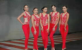 Merginų &scaron;okių grupė &bdquo;Show Ladies&ldquo; 