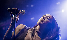 Britų popsoulo žvaigždė Delilah užbūrė Vilniaus publiką