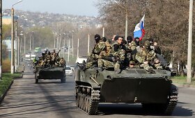 Ukrainoje, netoli Kramatorsko miesto pastebėti rusų &scaron;arvuočai su &bdquo;žaliais žmogeliukais&ldquo;