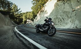 Naujasis  &bdquo;Harley-Davidson Sport Glide&ldquo;