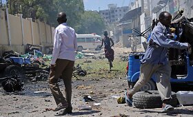 Somalio sostinėje per i&scaron;puolį prie&scaron; &Scaron;vietimo ministeriją žuvo a&scaron;tuoni žmonės