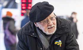Vytautas Landsbergis balsuoja i&scaron;ankstiniuose savivaldybių merų ir tarybų rinkimuose