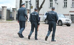 Tel&scaron;iai palydi žuvusį pareigūną Liudą &Scaron;imkų į paskutinę kelionę