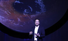 Elonas Muskas pristatė Marso kolonizavimo planus