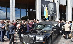 Žurnalisto Pavelo &Scaron;eremeto laidotuvės