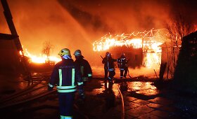 Didžiulis naktinis gaisras Gorainiuose