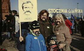 Gdanske tūkstančiai demonstrantų rei&scaron;kė palaikymą Walesai
