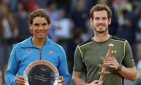 Nuo vestuvių nepralaimintis Andy Murray Madrido finale nugalėjo ir Rafaelį Nadlį
