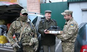 Labdara ir pie&scaron;iniai Ukrainos kariams
