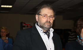 Naujasis Panevėžio meras R.Račkauskas su komanda &scaron;venčia pergalę