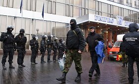 Kijeve pasidavė vie&scaron;butyje užsibarikadavę &bdquo;Pravyj sektor&ldquo; ultranacionalistai