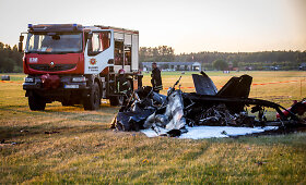 Kyvi&scaron;kių aerodrome nukrito akrobatinio skraidymo lėktuvas, žuvo lakūnas