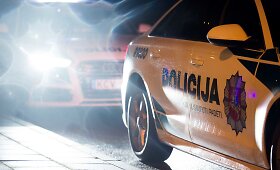 Reidas Vilniuje: nestojęs BMW, partrenktas pėsčiasis, neblaivūs vairuotojai