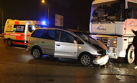 Panevėžyje susidūrė &bdquo;Renault&ldquo; vilkikas ir &bdquo;Ford&ldquo;