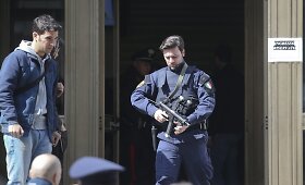 Italijos teisme vyras nu&scaron;ovė teisininką ir liudytoją