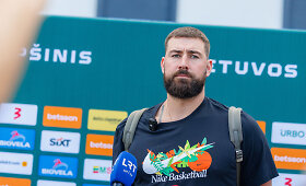 Jonas Valančiūnas laukia atsakymų dėl savo ateities