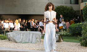 Kalifornijoje pristatyta &bdquo;Louis Vuitton Cruise&ldquo; 2016 m. kolekcija