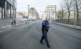 Briuselis po sprogdinimų oro uoste ir metro stotyje