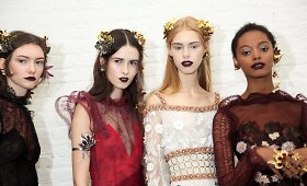 Niujorko mados savaitė: &bdquo;Rodarte&ldquo; 2016 m. rudens-žiemos &scaron;ou užkulisiai