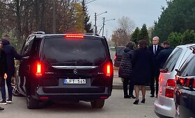 Klaipėdoje atsisveikinama su Gitano Nausėdo tėvu Antanu Nausėda