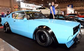 Stulbinantys automobiliai &bdquo;Tokyo Auto Salon 2014&ldquo; parodoje