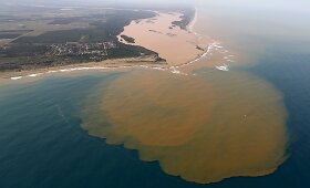 Sugriuvusios užtvankos Brazilijoje ter&scaron;alai pasiekė Atlanto vandenyną