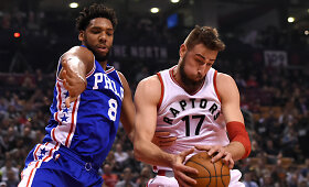 &bdquo;Raptors&ldquo; su Jonu Valančiūnu nugalėjo &bdquo;76ers&ldquo;