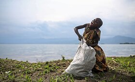 Kongo Demokratinės Respublikos  Idžvi salos pigmėjai ir jų nykstantis gyvenimo būdas