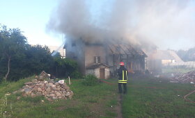 Trečiadienį sudegė namas &Scaron;ilutėje