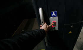 Kauno autobusų stoties problemos: neveikiantis neįgaliųjų liftas