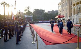 Egipte vie&scaron;intis Prancūzijos vadovas Hollande'as