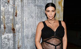 Drąsus nė&scaron;čios Kim Kardashian stilius