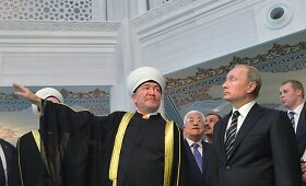 Putinas dalyvavo didžiulės mečetės atidaryme Maskvoje