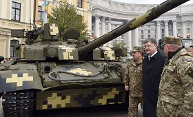 Gynėjų dienos minėjime Ukrainoje pristatyta nauja ginkluotė
