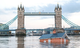 Londono Temzės upėje &ndash; plūduriuojantis namas