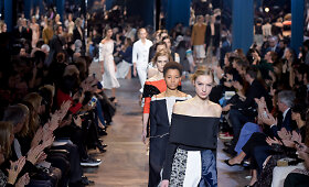 Paryžiaus auk&scaron;tosios mados savaitė: &bdquo;Christian Dior&ldquo; 2016 m. pavasario-vasaros auk&scaron;tosios mados kolekcija
