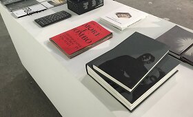 Festivalio &bdquo;Les Rencontres de la Photographie&ldquo; akimirkos
