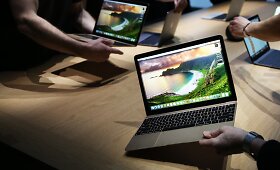 &bdquo;Apple&ldquo; pristatė naujajį itin ploną ir lengvą &bdquo;MacBook&ldquo;