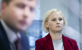 VRK sprendė, ar atimti R.Janutienės teisinę neliečiamybę
