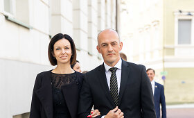 Prezidento rūmų kieme i&scaron;kilmingas &scaron;ventinis priėmimas