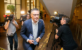 Seimo NSGK nariai susirinko į neeilinį posėdį