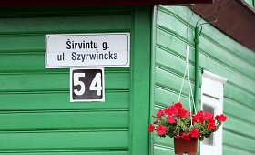 Dvikalbės lentelės Vilniaus kra&scaron;te &ndash; sunkiai įveikiamos