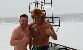 Vitalijaus Cololo maudynės lediniame ežere