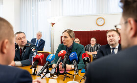 Seimo opozicinės frakcijos susitiko su vidaus reikalų ministre A.Bilotaite