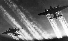 Drezdeno ko&scaron;maras 1945-ųjų vasarį. Bombardavimas, pavertęs miestą griuvėsiais