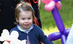 Princas George'as ir princesė Charlotte kari&scaron;kių &scaron;eimoms surengtoje &scaron;ventėje