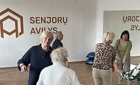 Vilniaus senjorės i&scaron;bandė judesio terapiją