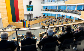 Seimo posėdyje buvo paminėtos Lietuvos konstitucijų sukaktys