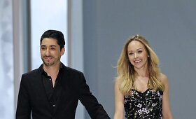 Paryžiuje pristatyta mados namų &bdquo;Ralph & Russo&ldquo; auk&scaron;tosios mados kolekcija